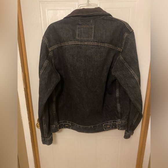Levi's Dark Y2K  Trucker Jacket with Brown Collar and Custom Patches - Picture 2 of 8